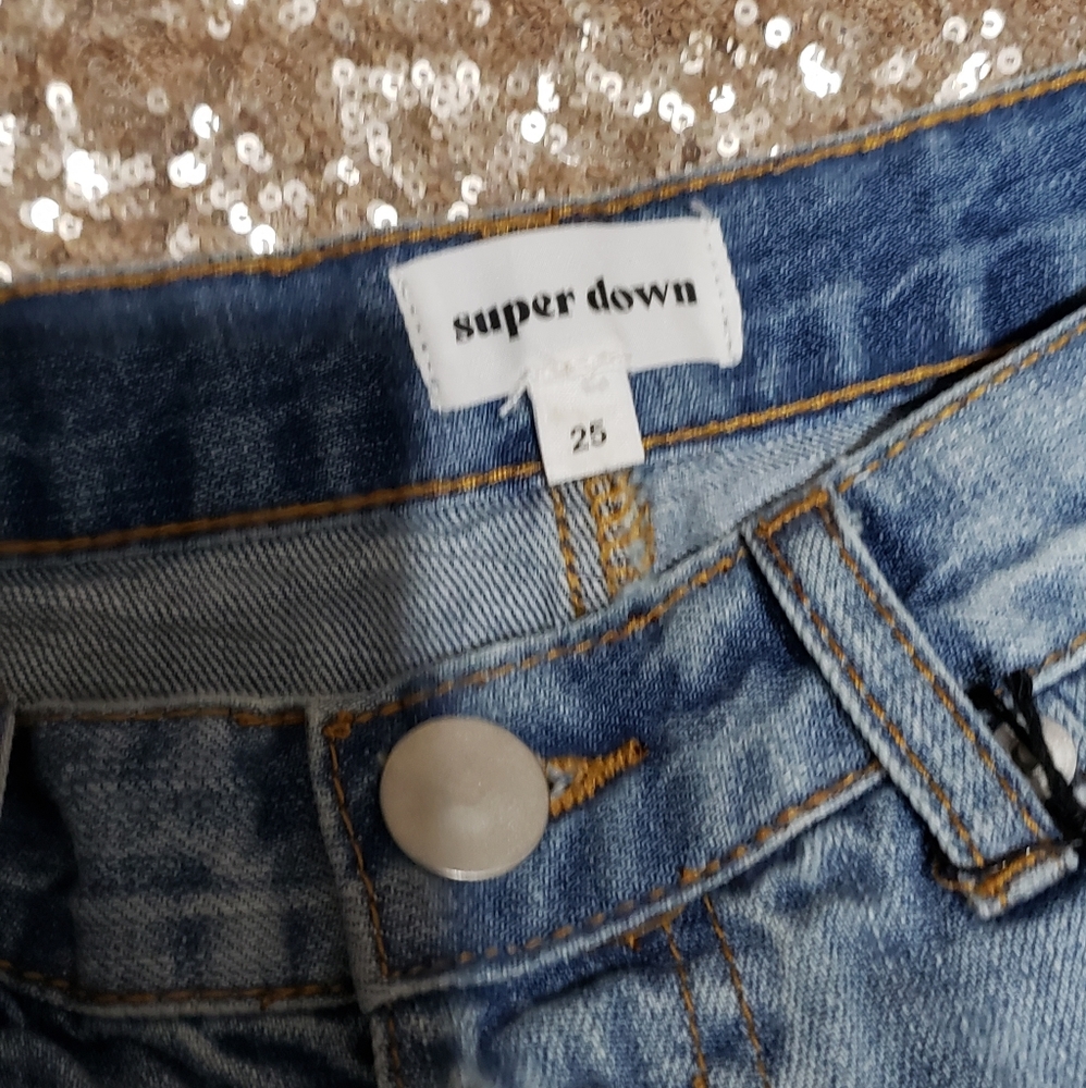 Superdown Cutoffs - Picture 3 of 3